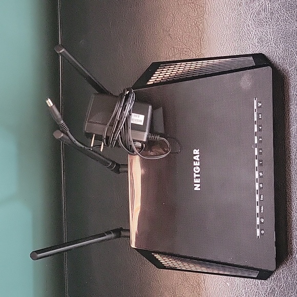 Neatgear AC1750 smart wifi router - Picture 1 of 4